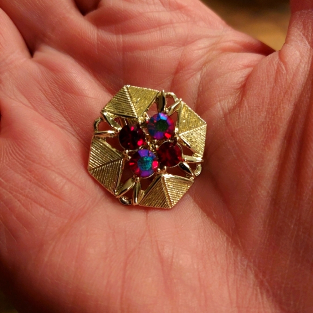 Super Vintage Clip Earrings